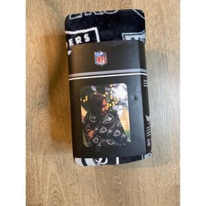 Las Vegas Raiders Throw Blanket – 50″ × 60″
